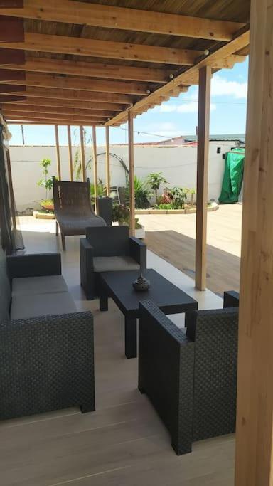 Beautiful Chalet With Wifi And Free Parking Арона Экстерьер фото